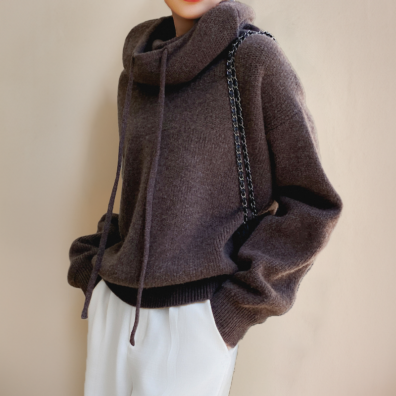 Delfina® | Elegant turtleneck sweater made of merino wool