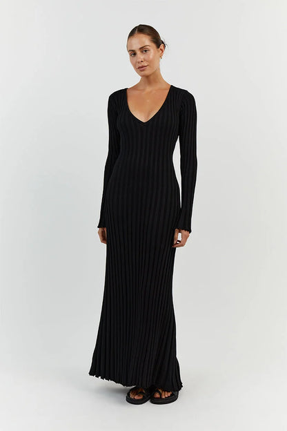 Luisa® | Knitted Midi Dress With V-Neck And Sleeves