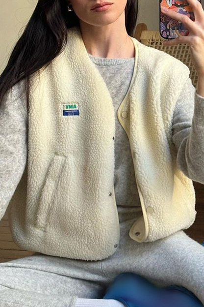 Holly | Casual street pocket buttons, fluffy O-neck vests