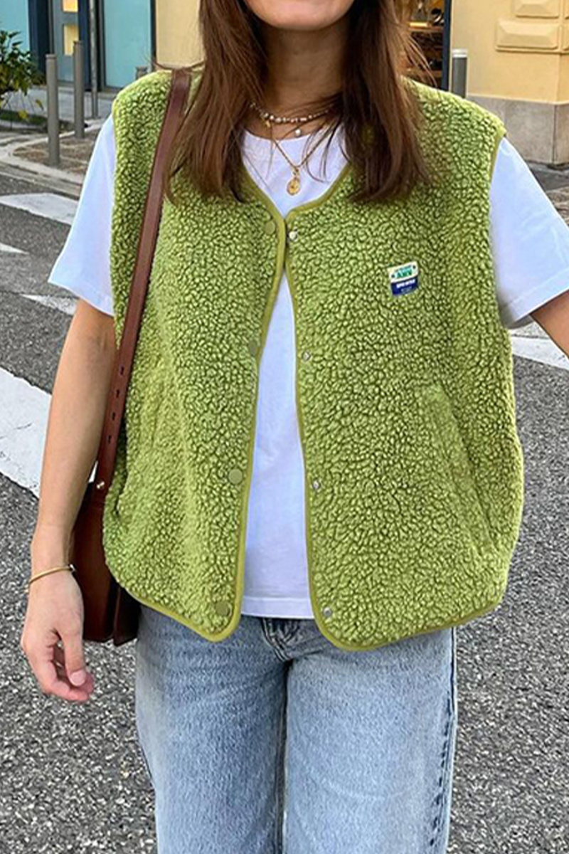 Holly | Casual street pocket buttons, fluffy O-neck vests