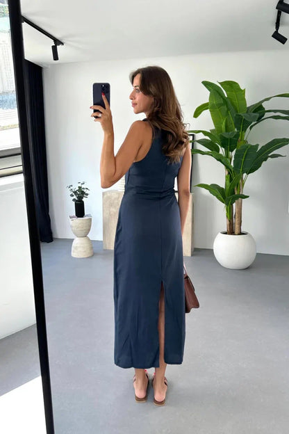 Bianca® | Elegant Sleeveless Midi Dresses