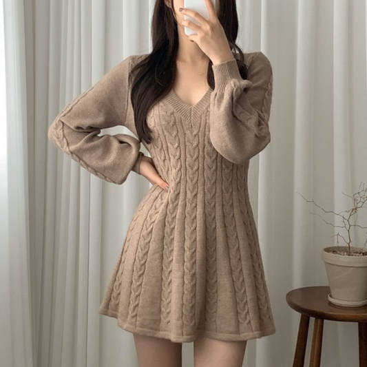 Marta® | Elegant women's short dress with long sleeves and V-neck