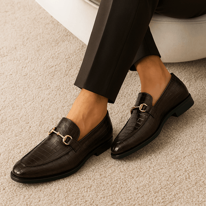 LUXEOUTFIT | Alligator Embossed Statement Loafers
