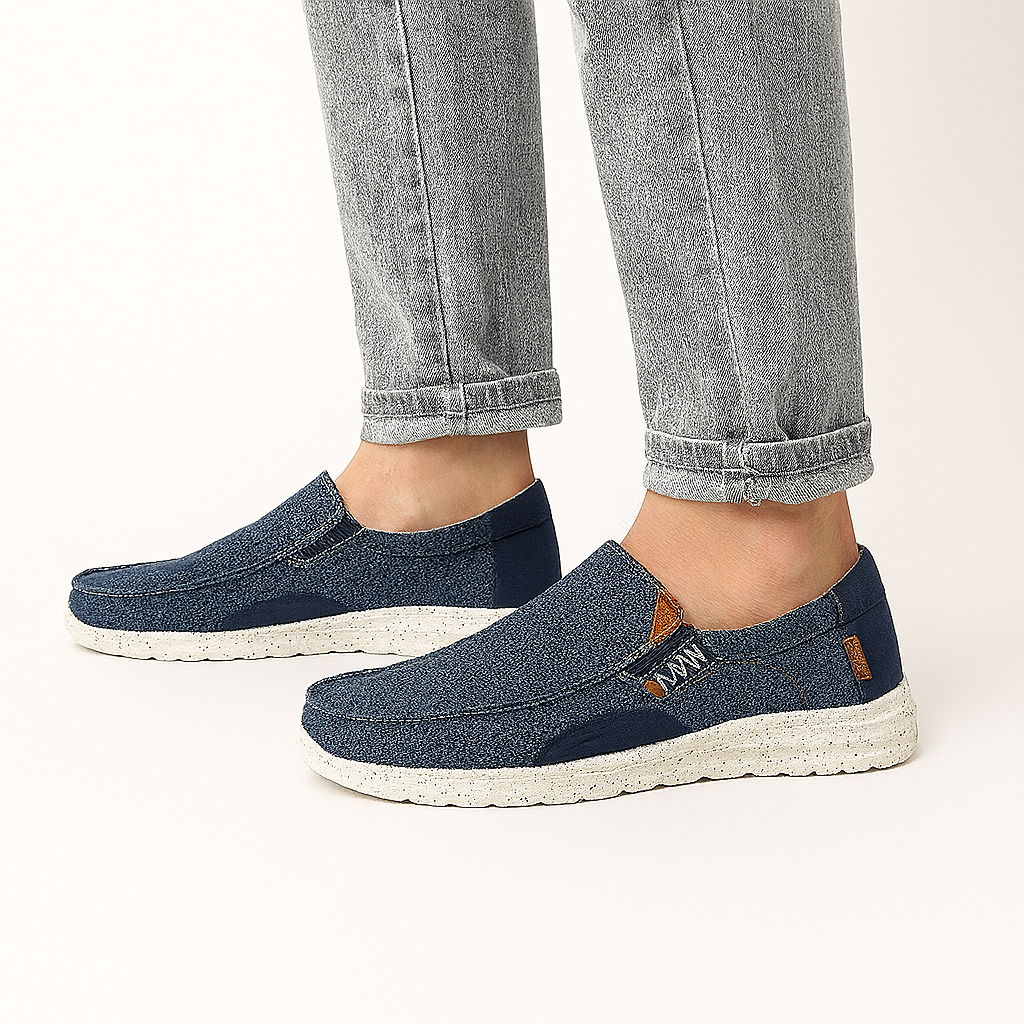 Luxeoutfit | Kestor Canvas Slip-Ons