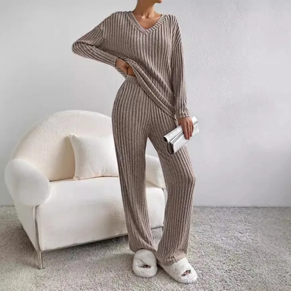 Adela | Cozy knitted two-piece suit