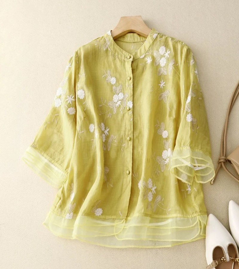 Aroa® | Embroidered vintage women's shirt